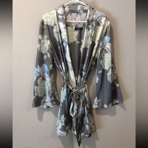 BooHoo Floral Print Robe M